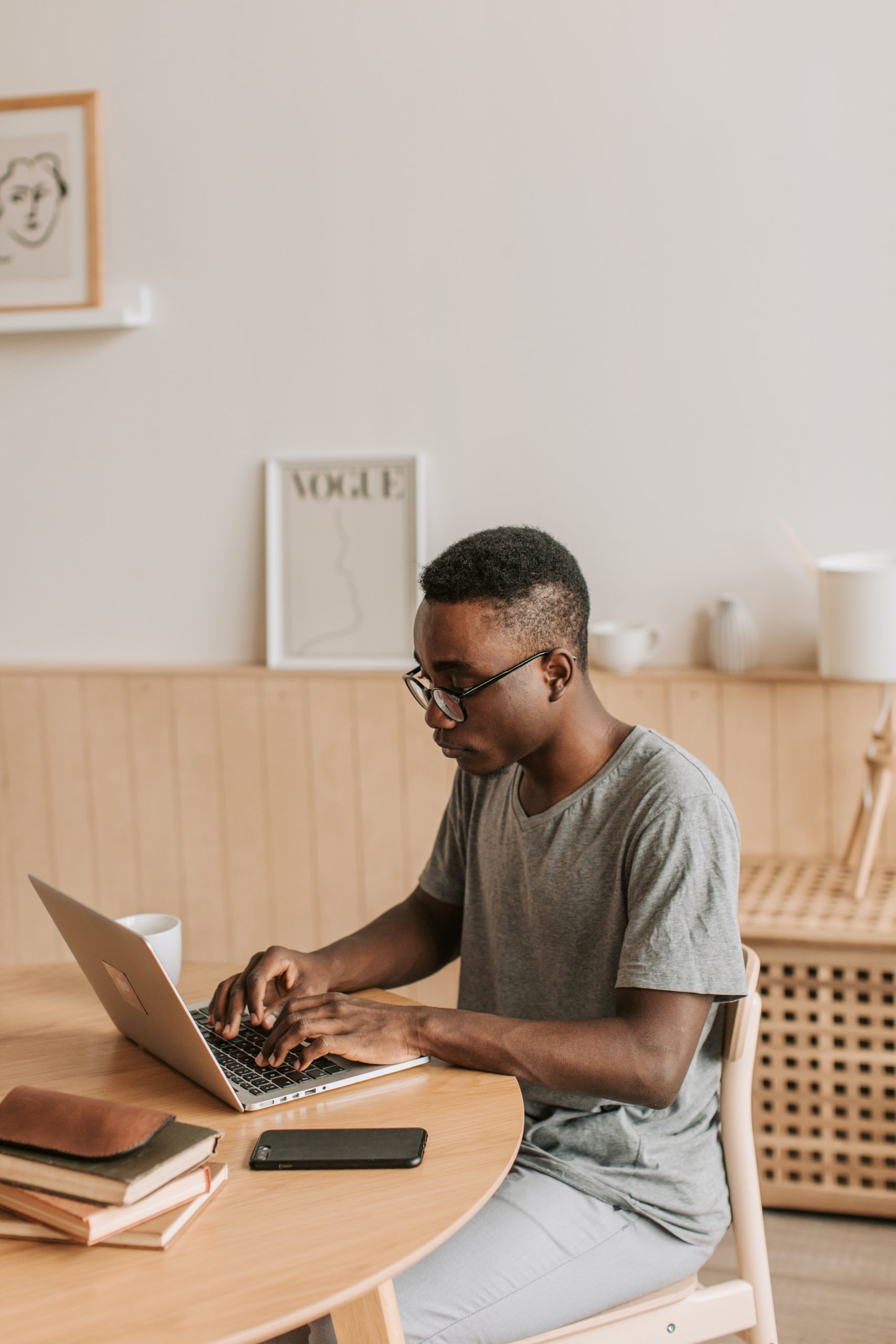 black student using a laptop